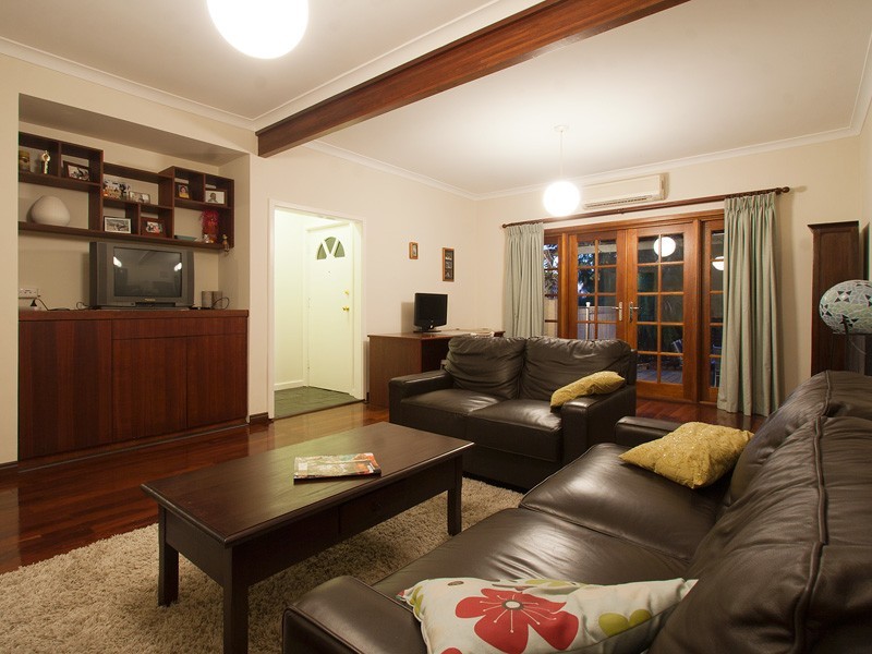 12a Marr St, Myaree WA 6154