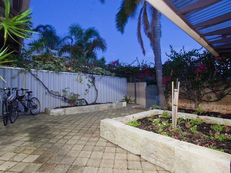 12a Marr St, Myaree WA 6154