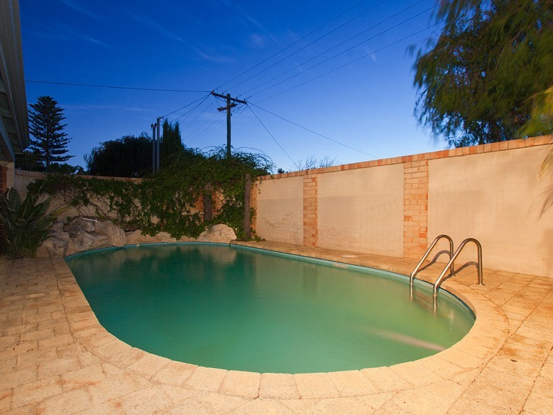 12a Marr St, Myaree WA 6154
