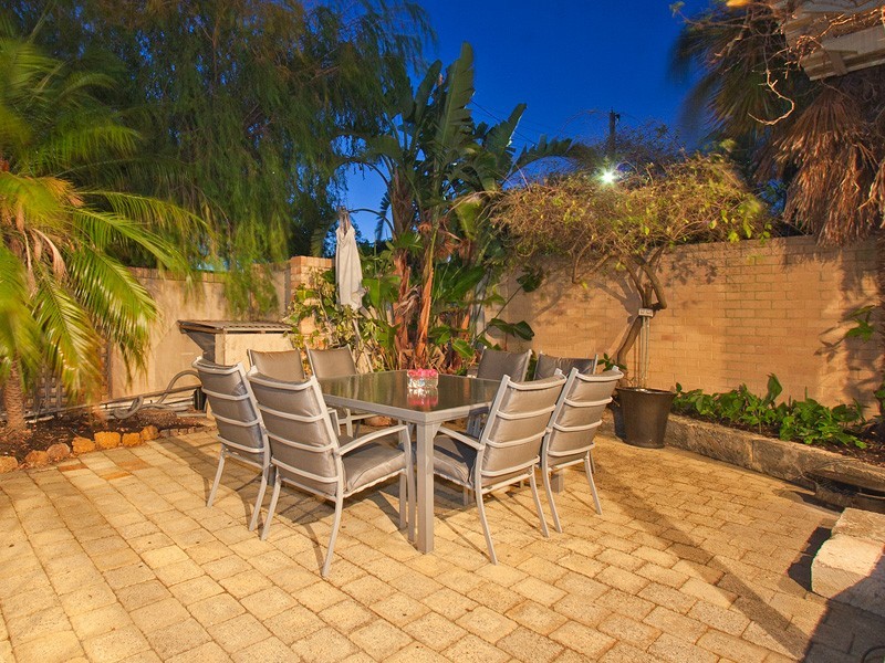 12a Marr St, Myaree WA 6154