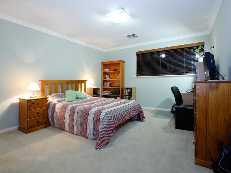 5a Henley Rd, Mount Pleasant WA 6153