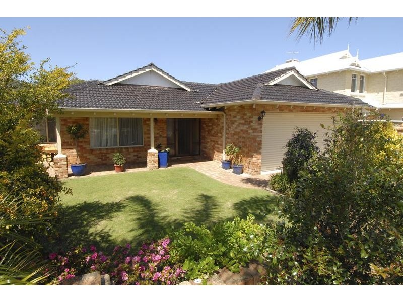 21 Lilian Ave, Applecross WA 6153