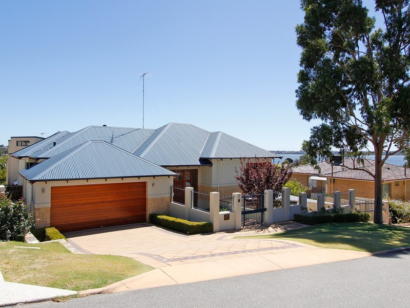 7 Barnard St, Alfred Cove WA 6154