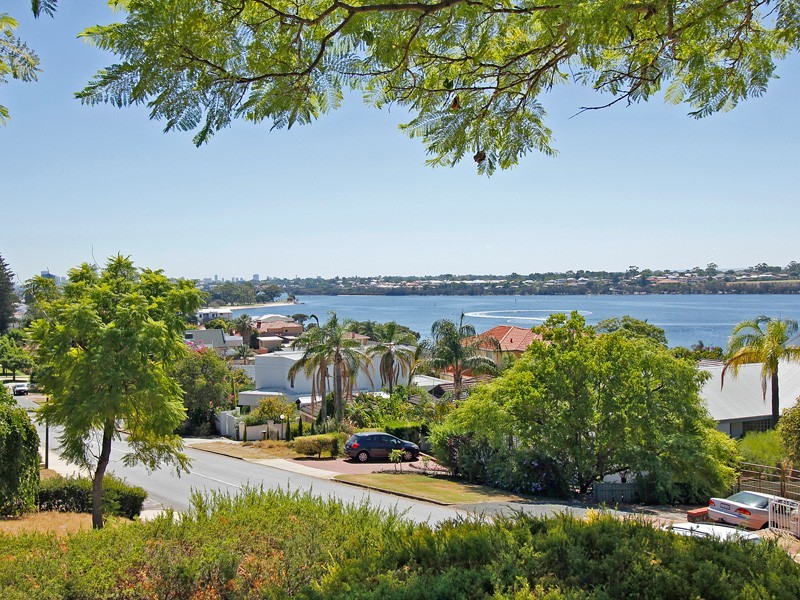 78 Bateman Rd, Mount Pleasant WA 6153