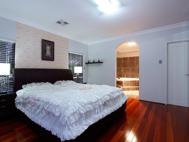 81 Point Walter Rd, Bicton WA 6157