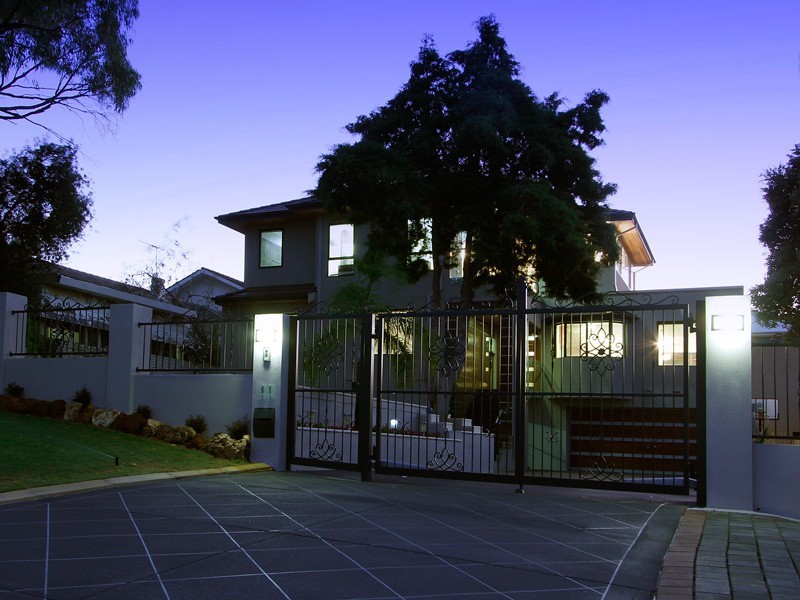 81 Point Walter Rd, Bicton WA 6157