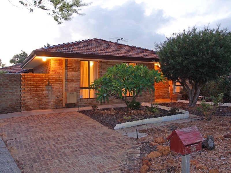 5B Weld Rd, Palmyra WA 6157