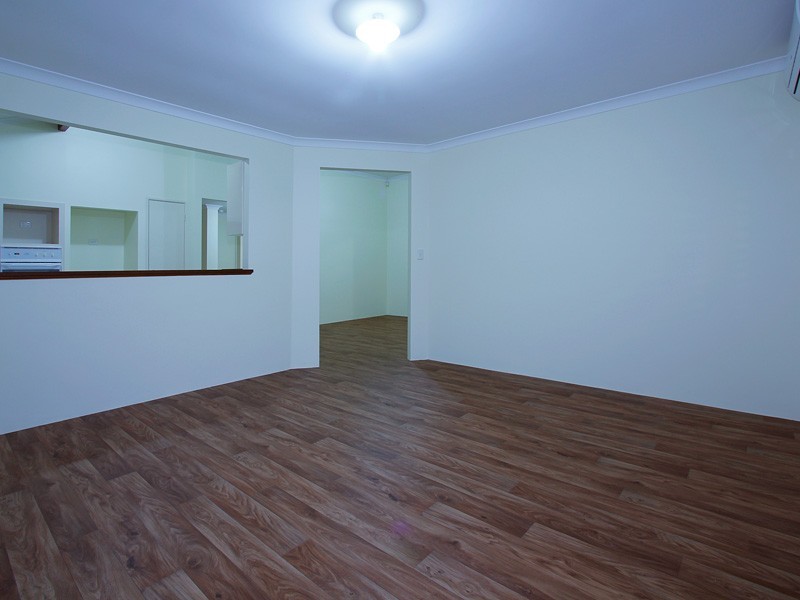 4 Areca Close, Munster WA 6166