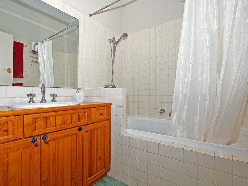 69 Reynolds Rd, Mount Pleasant WA 6153