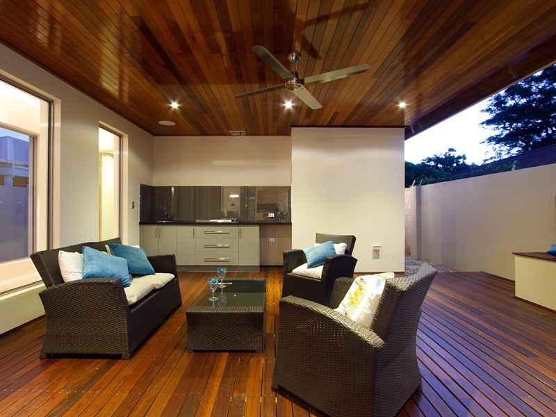 11d Sleat Rd, Mount Pleasant WA 6153