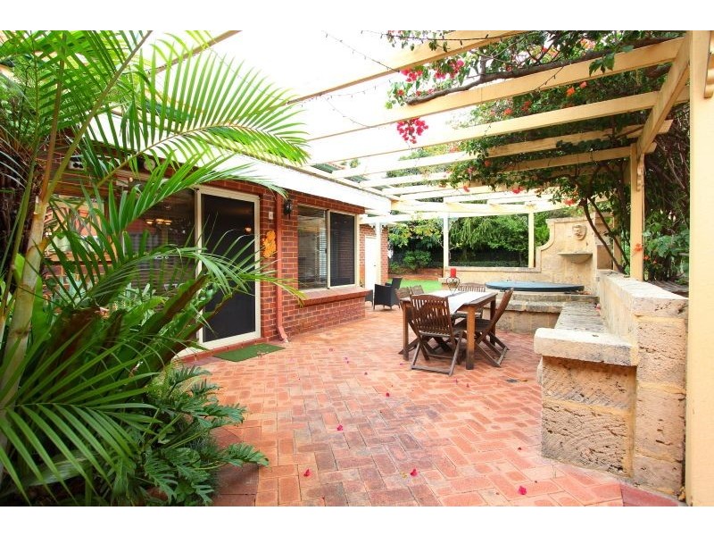 48 Bateman Rd, Mount Pleasant WA 6153