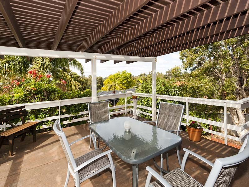 30 Bedwell Crescent, Booragoon WA 6154