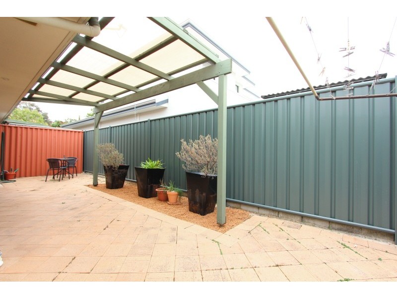 2/2 Lakeside Tce, Mount Pleasant WA 6153