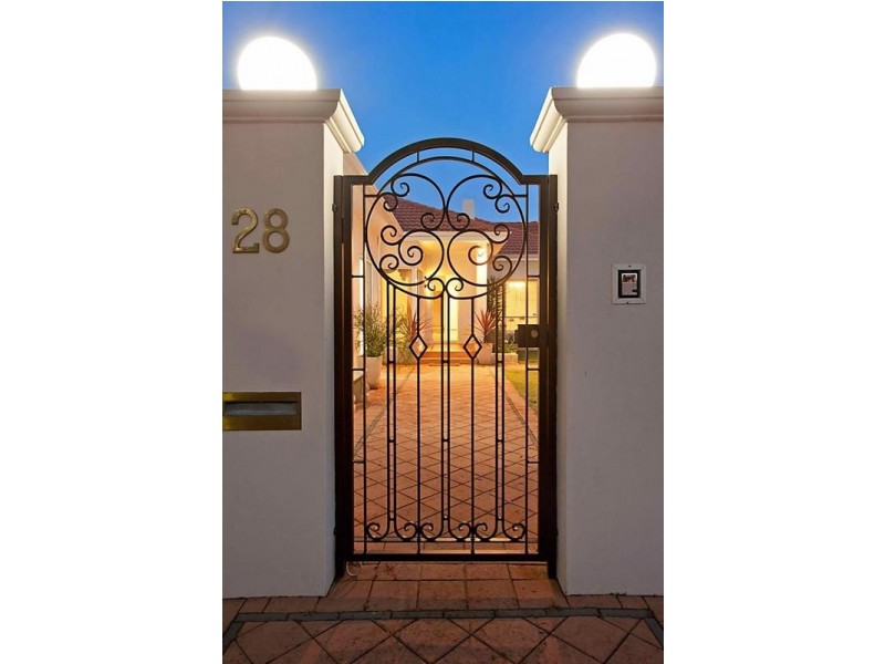 28 Simpson St, Applecross WA 6153