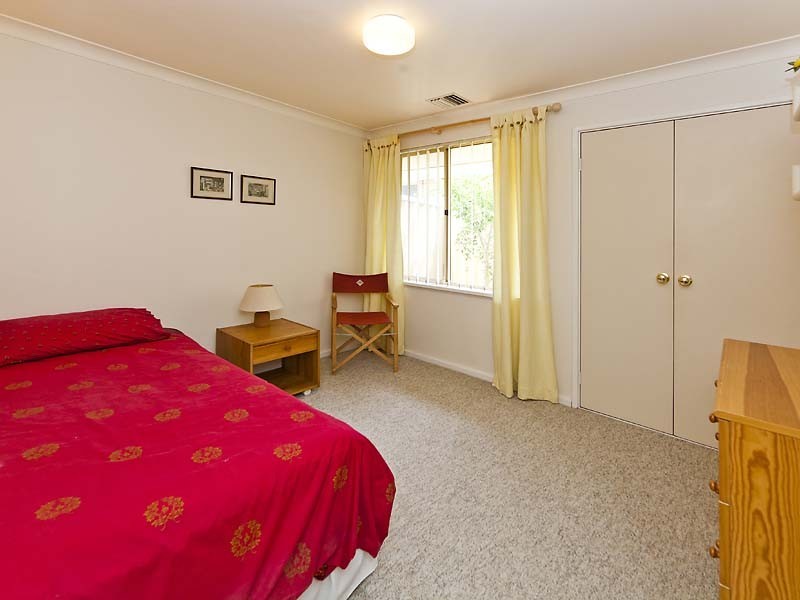 7 Jackson Ave, Winthrop WA 6150