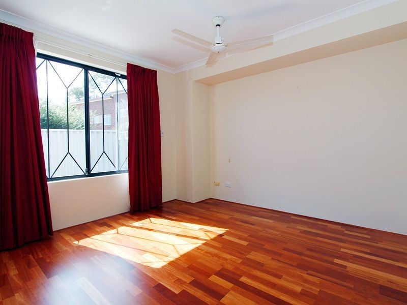 10G Prinsep Rd, Melville WA 6156