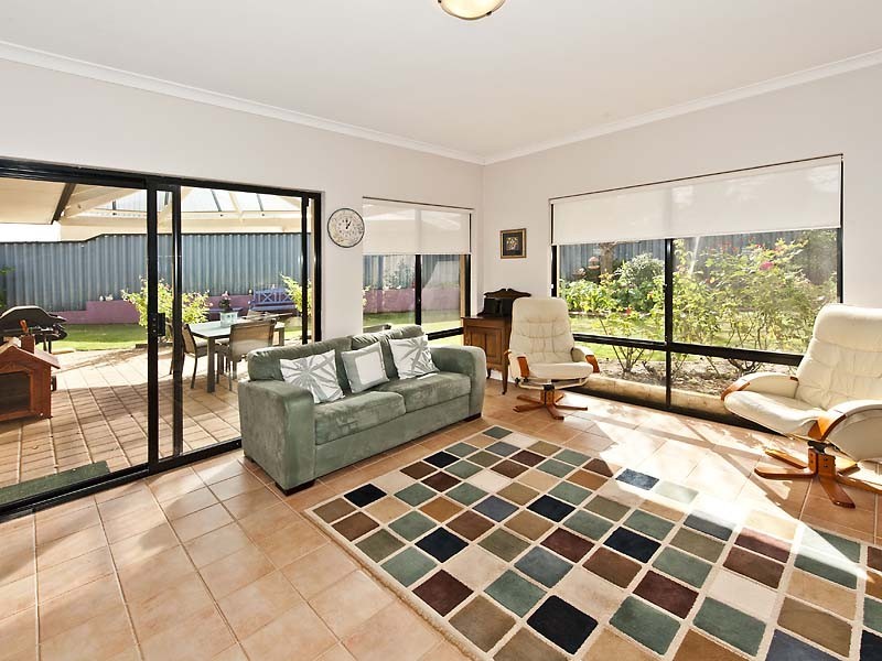 4 Millcroft Elbow, Jandakot WA 6164