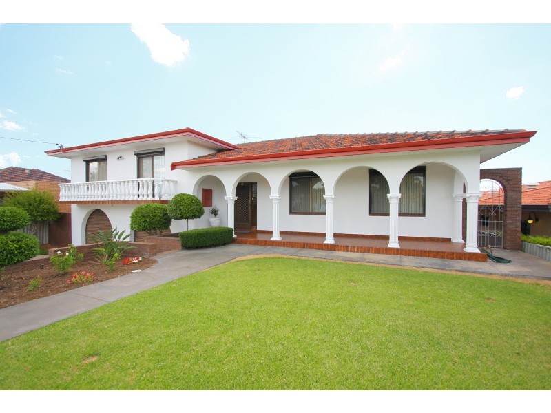 31 Ivermey Road, Hamilton Hill WA 6163