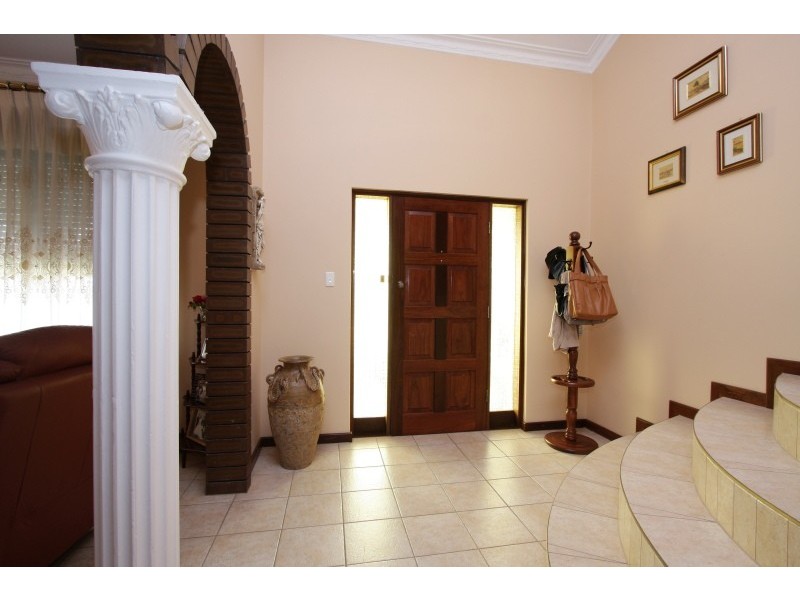 31 Ivermey Road, Hamilton Hill WA 6163