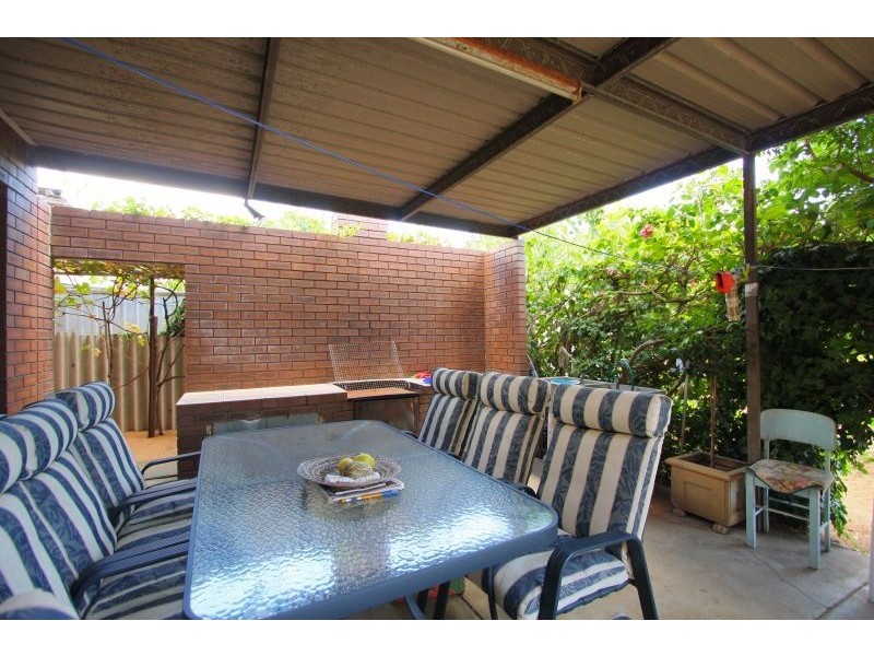 31 Ivermey Road, Hamilton Hill WA 6163