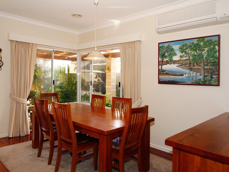 13 McNess Glade, Salter Point WA 6152