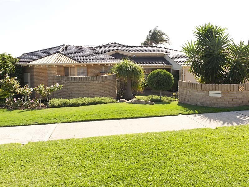 23 Richardson Arc, Winthrop WA 6150