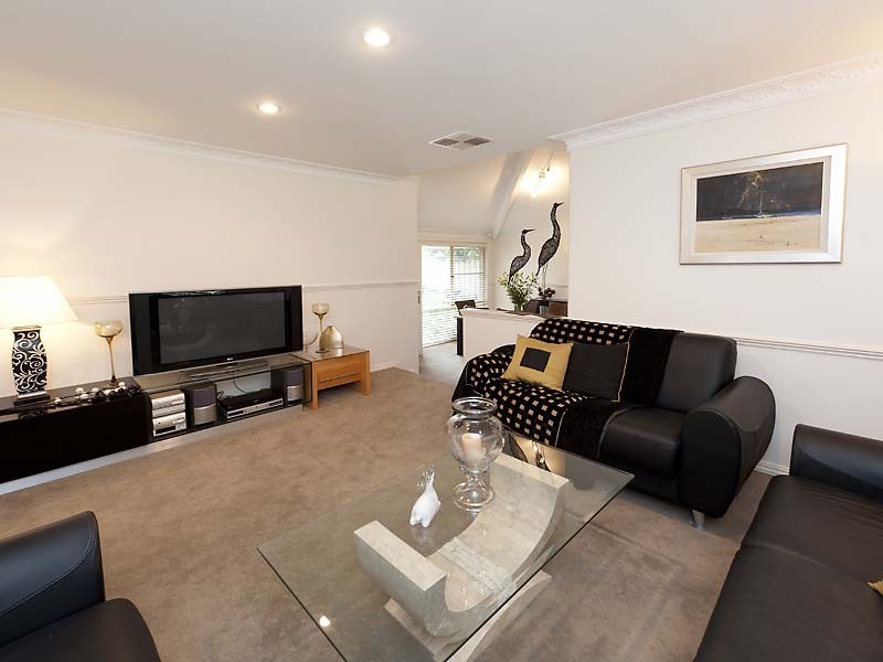 23 Richardson Arc, Winthrop WA 6150