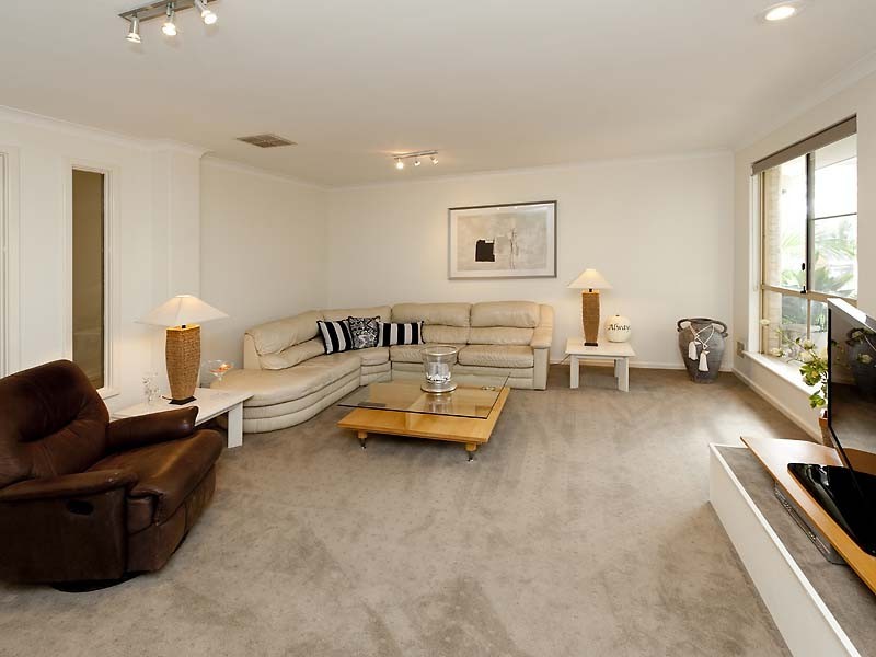 23 Richardson Arc, Winthrop WA 6150