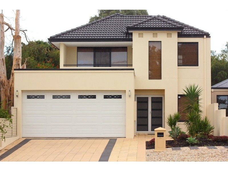 11a Barclay Rd, Kardinya WA 6163