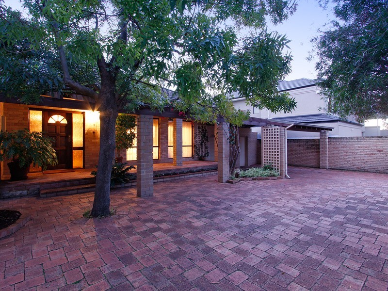 104 The Promenade, Mount Pleasant WA 6153