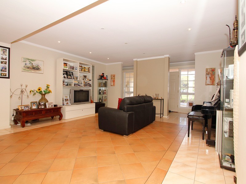 115 Stoneham Rd, Attadale WA 6156