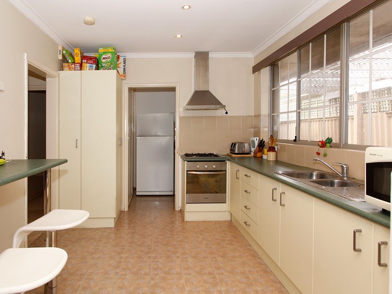 115 Stoneham Rd, Attadale WA 6156