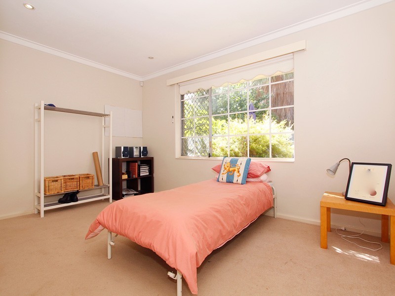 115 Stoneham Rd, Attadale WA 6156