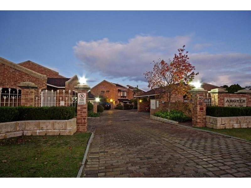 7/40 Congdon Way, Booragoon WA 6154