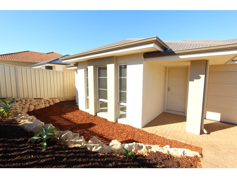 71 Winterfold Rd, Hamilton Hill WA 6163