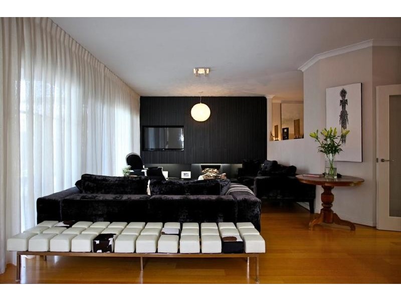 25a Tweeddale Rd, Applecross WA 6153