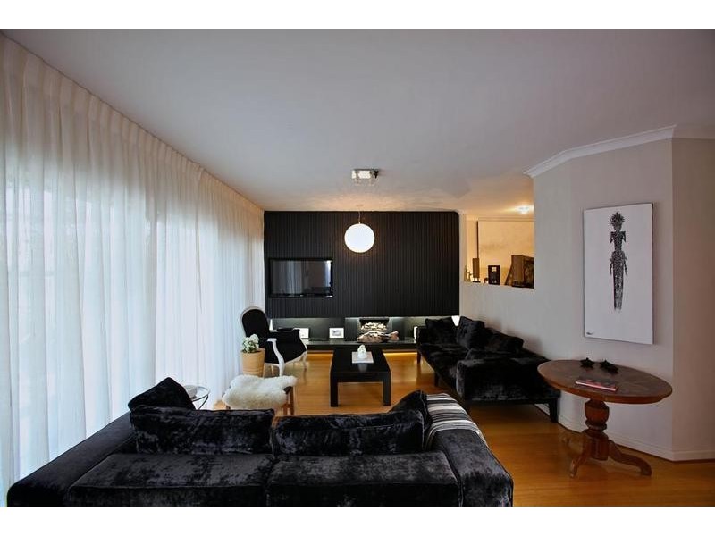 25a Tweeddale Rd, Applecross WA 6153