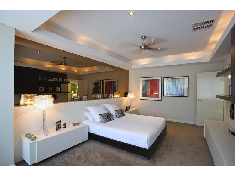 25a Tweeddale Rd, Applecross WA 6153