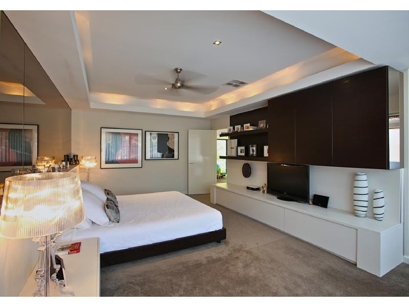 25a Tweeddale Rd, Applecross WA 6153