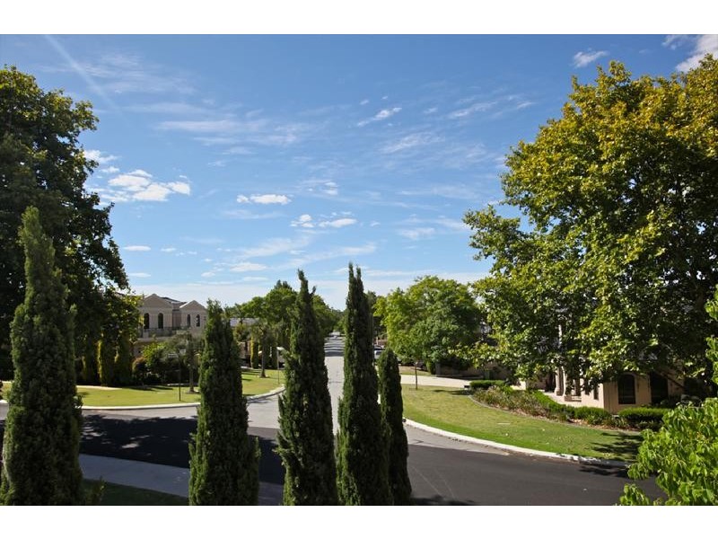 25a Tweeddale Rd, Applecross WA 6153