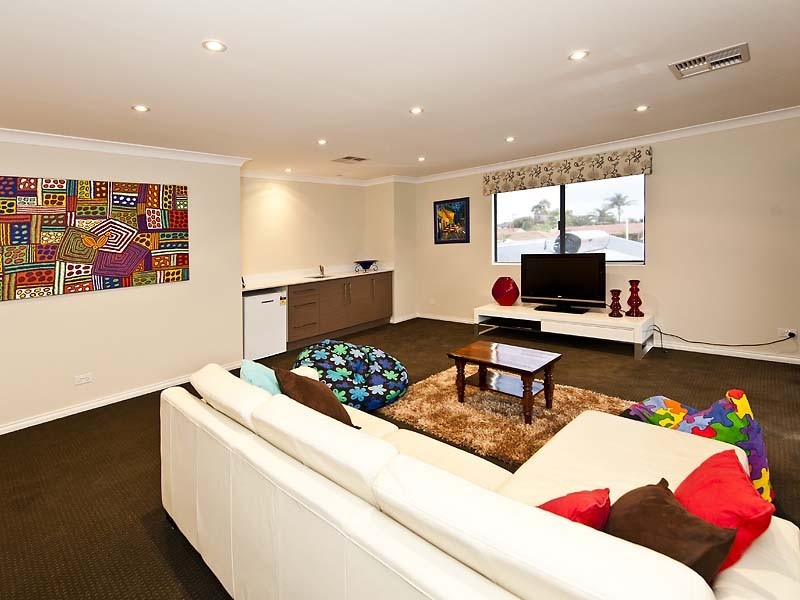7 Salmond Way, Bull Creek WA 6149