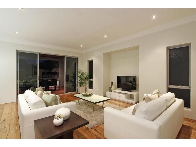 34a Swan Rd, Attadale WA 6156