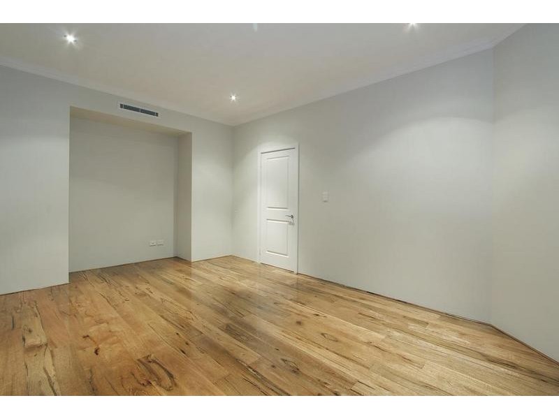 34a Swan Rd, Attadale WA 6156