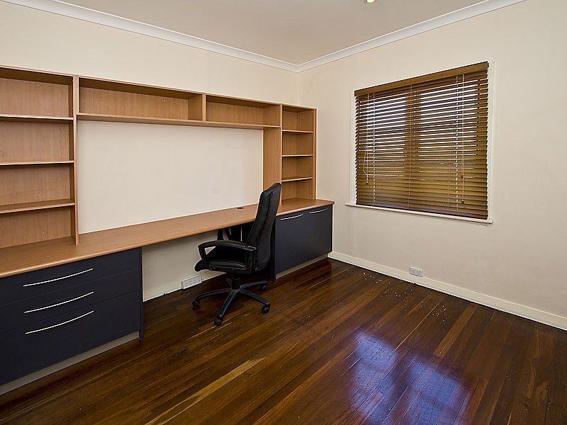 40 Garling St, Willagee WA 6156