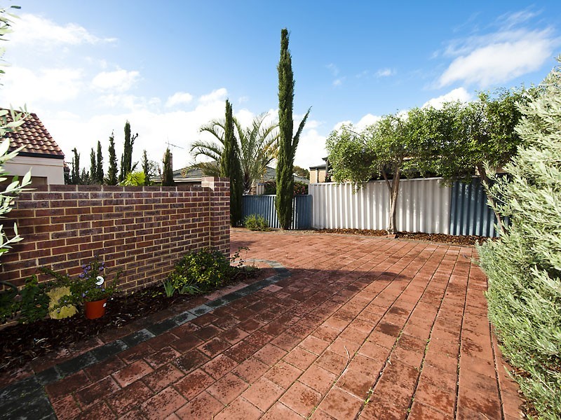 3/6 Widdicombe St, Myaree WA 6154