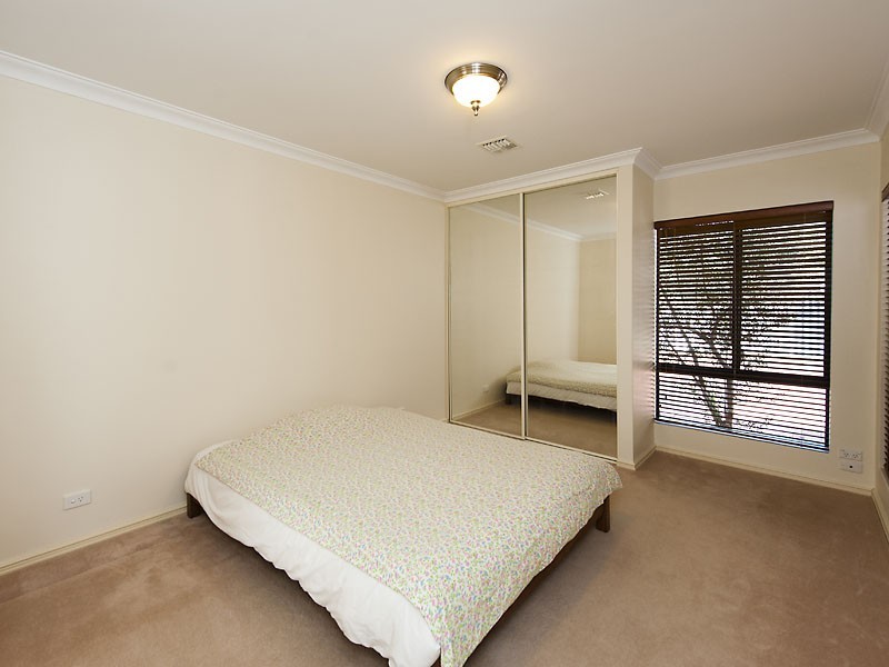 3/6 Widdicombe St, Myaree WA 6154