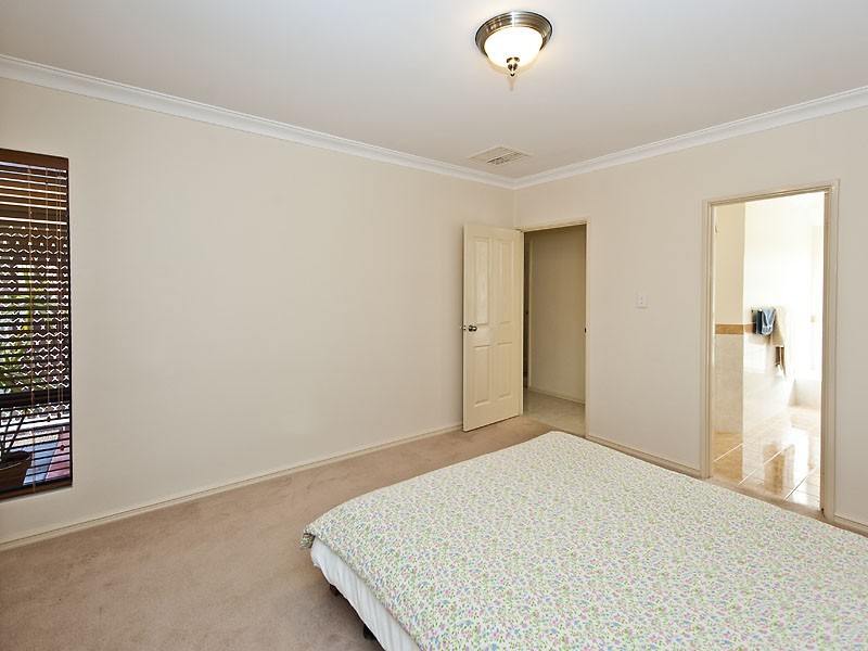 3/6 Widdicombe St, Myaree WA 6154