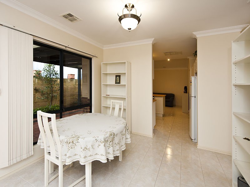 3/6 Widdicombe St, Myaree WA 6154