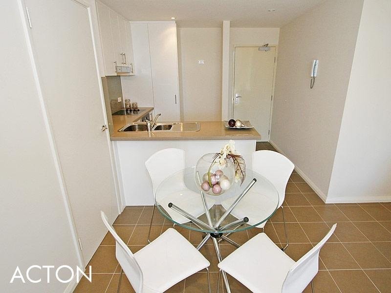 2/880 Canning Hwy, Applecross WA 6153