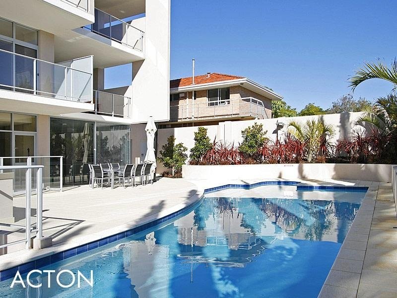 2/880 Canning Hwy, Applecross WA 6153